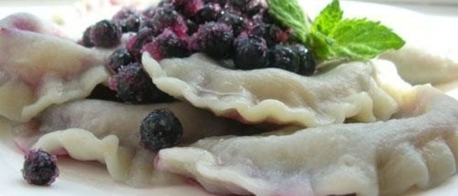 Вареники с черной смородиной