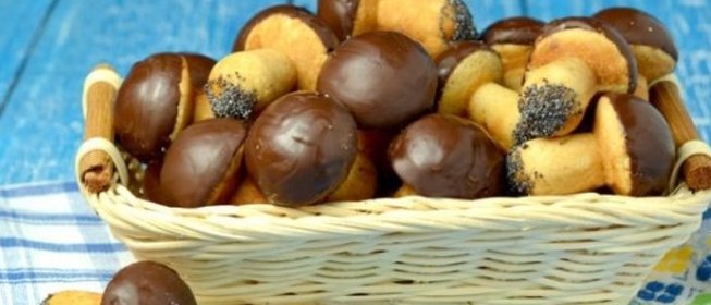 Грибочки из теста