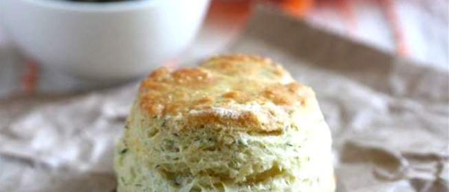 Печенье с йогуртом и укропом