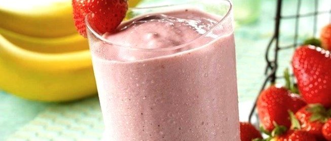 Кокосовый смузи с малиной