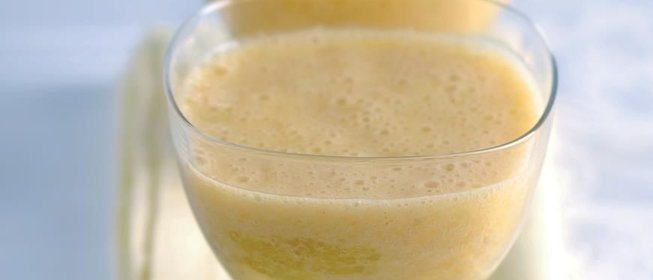 Смузи с грейпфрутом, грушей и отрубями