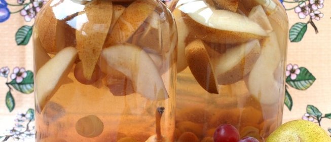 Компот с виноградом и грушами на зиму