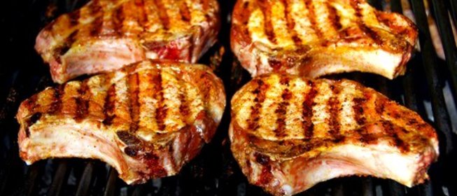 Костица (свинина на косточке по‑молдавски)