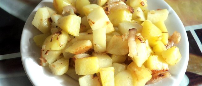 Картофель жареный со шкварками