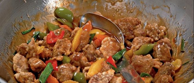 Свинина в кисло-сладком соусе