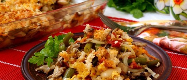 Запечённое рагу из фасоли с шампиньонами