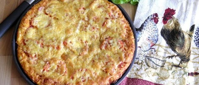 Пицца с сосисками и сыром