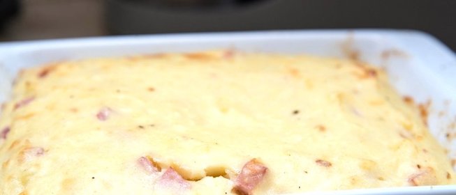 Запеканка с колбасой и сыром