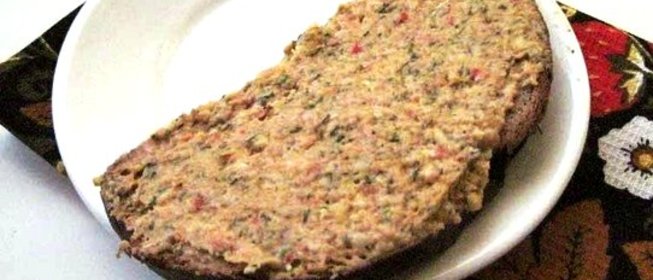 Смалец с чесноком через мясорубку