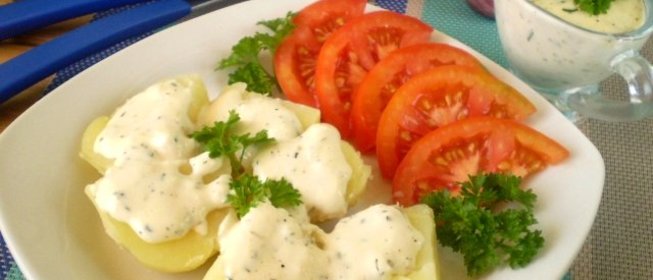 Картофель под сырным соусом