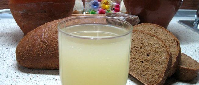 Квас из риса и изюма