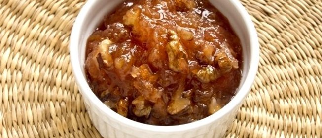 Варенье из айвы с грецкими орехами
