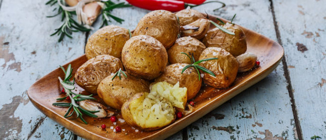 Пряный картофель в духовке