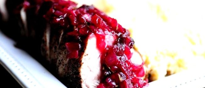 Свинина в клюквенном соусе