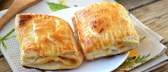 Слойки с вареньем из слоеного теста