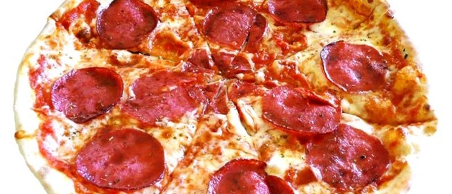 Пицца в духовке с колбасой
