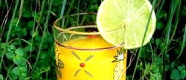 Коктейль из манго и лайма