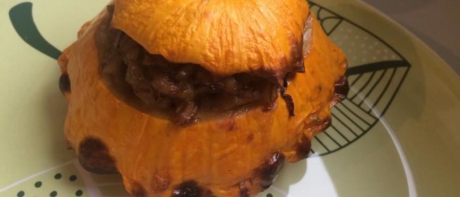 Патиссоны фаршированные ризотто из перловки с белыми грибами