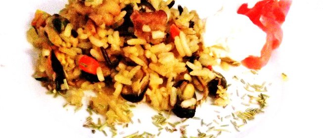 Плов с диким рисом и морскими гадами