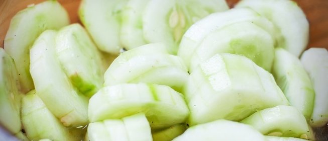 Закуска из свежих огурцов
