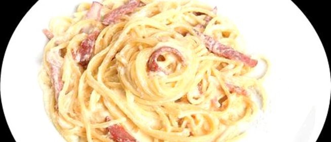 Спагетти с беконом и белым вином