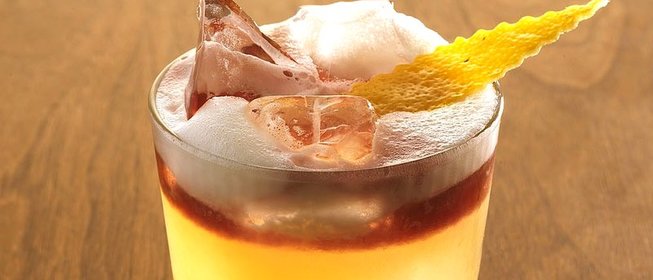 Коктейль «Нью-Йорк-сауэр» (New York Sour)
