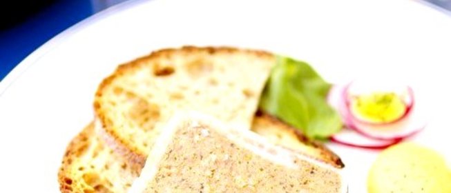 Печеночный паштет с зеленым луком