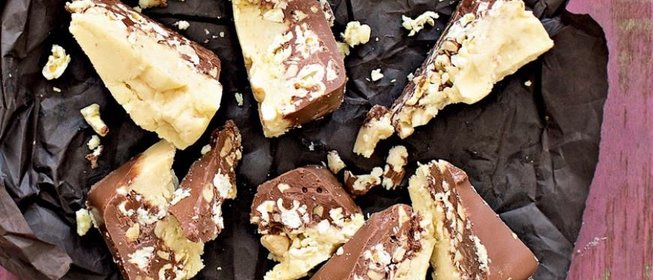 Молочный коктейль с бананом и фундуком