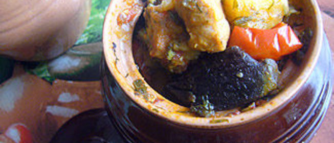 Свинина с овощами в горшочках