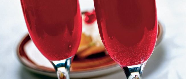 Игристый фруктовый коктейль