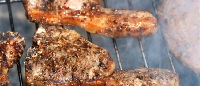 Свиные отбивные в маринаде из кофе и патоки