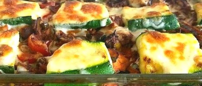 Слоеная овощная запеканка с курицей