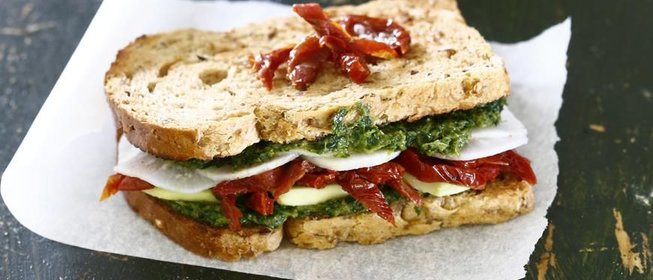 Свинина по-фински с клюквой