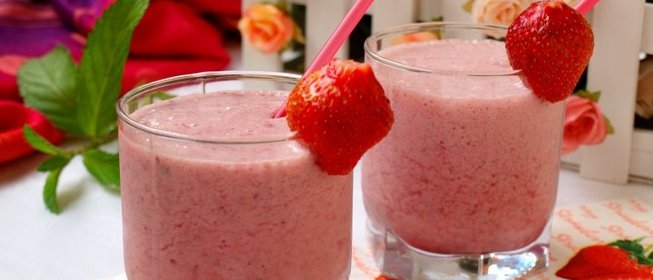 Клубнично-вишнёвый коктейль