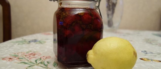 Варенье из клубники с лимоном и мятой