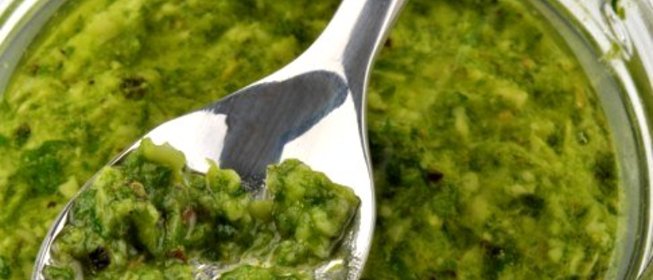 Фисташковое песто со спаржей
