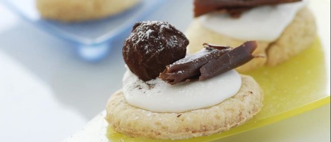 Печенье с шоколадными шариками