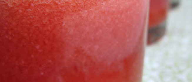 Энергетический клубничный коктейль