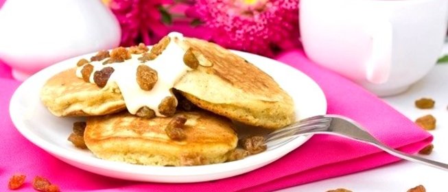 Овсяные оладьи с изюмом