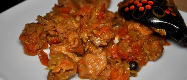 Свинина с орехами «Бами»