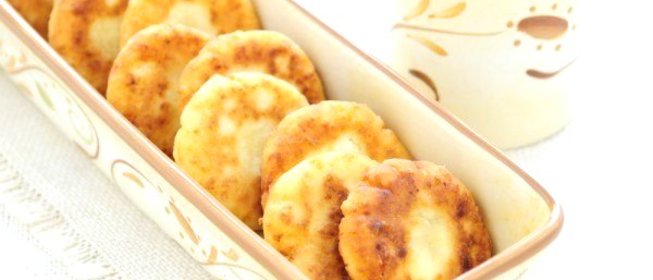 Диетические сырники с йогуртово-лимонным соусом