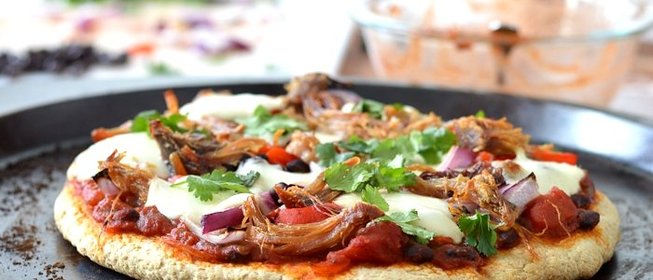 Пицца на толстом тесте