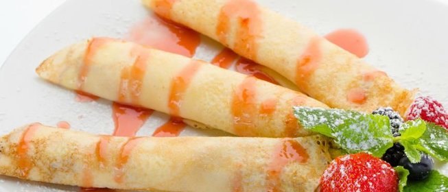 Блинчики со сливочным сыром и ягодами