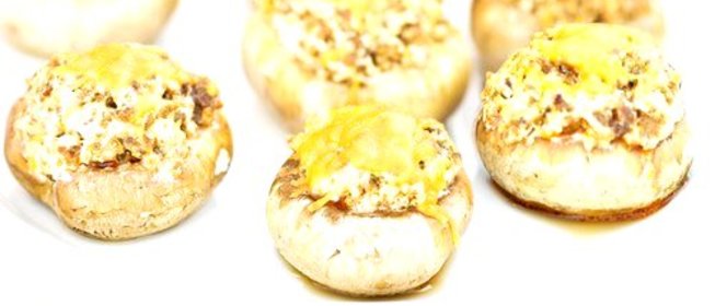 Грибные шляпки, фаршированные сырно-мясной начинкой