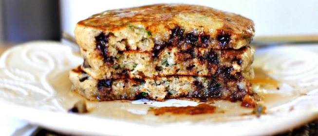 Оладьи с базиликом и шоколадом