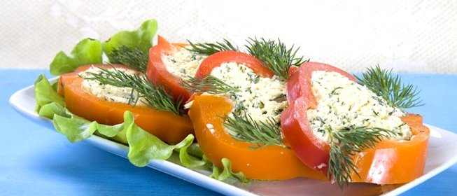 Закуска из сладкого перца с сыром