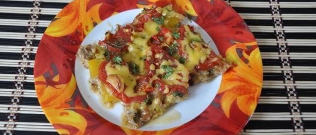 Овощная запеканка из кабачков с фаршем сыром и помидорами