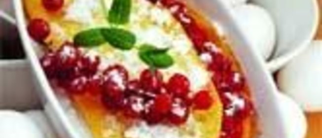 Омлет-суфле со смородиной