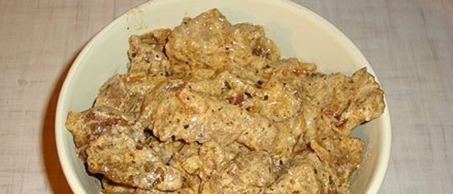 Говядина в сметане на сковороде