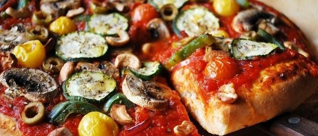 Вегетарианская пицца с грибами